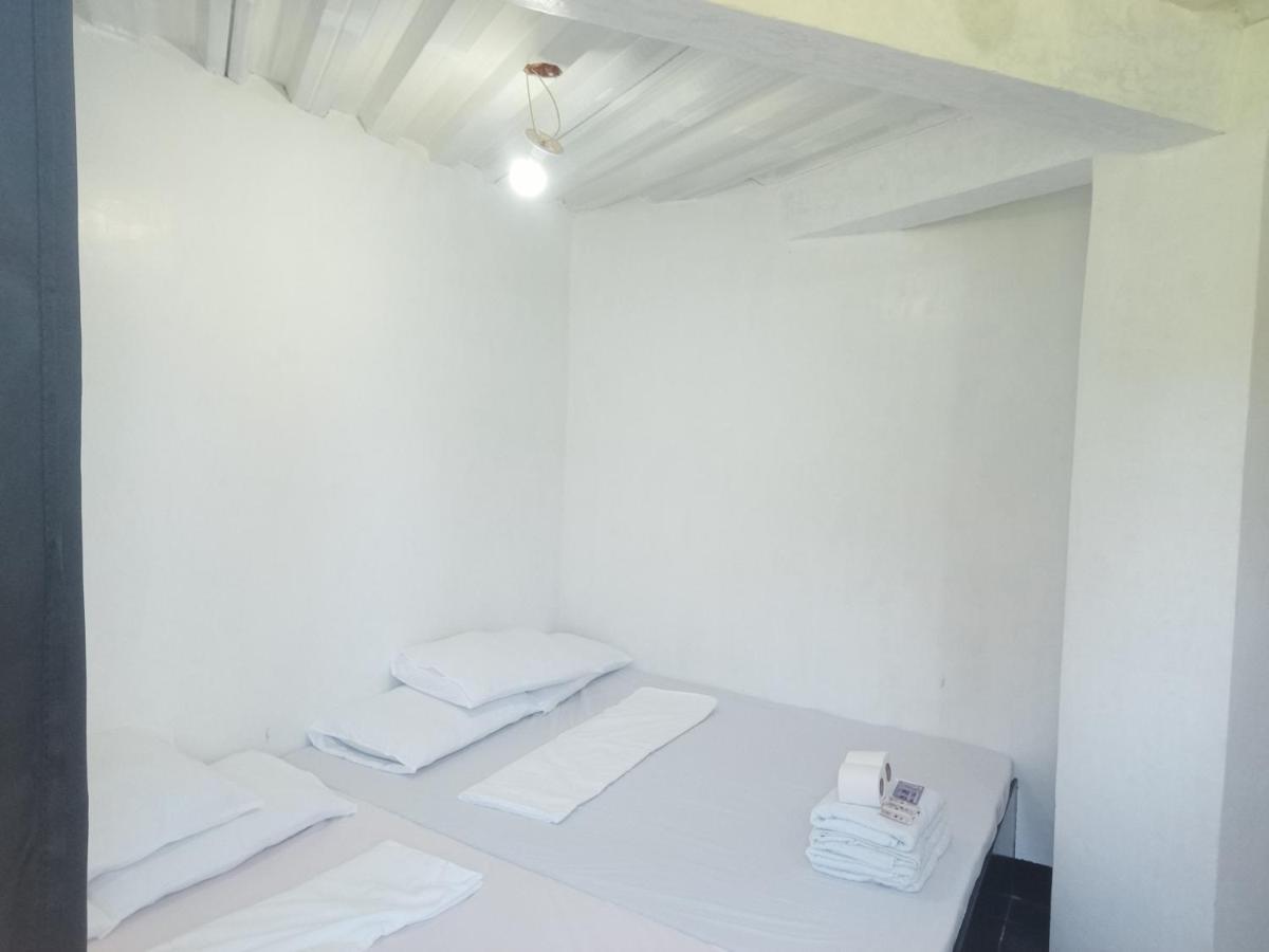 Ludy'S 2 Pension House Carles Exterior foto